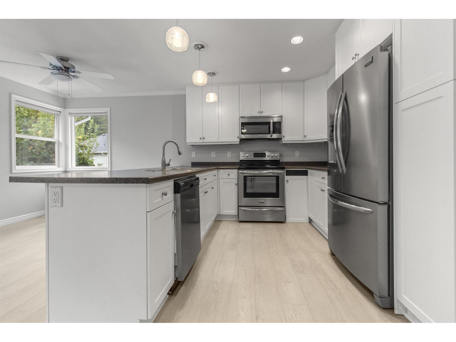 5409 Westwood Drive, Promontory, Chilliwack, British Columbia  V2R 5R5 - Photo 3 - R3054129