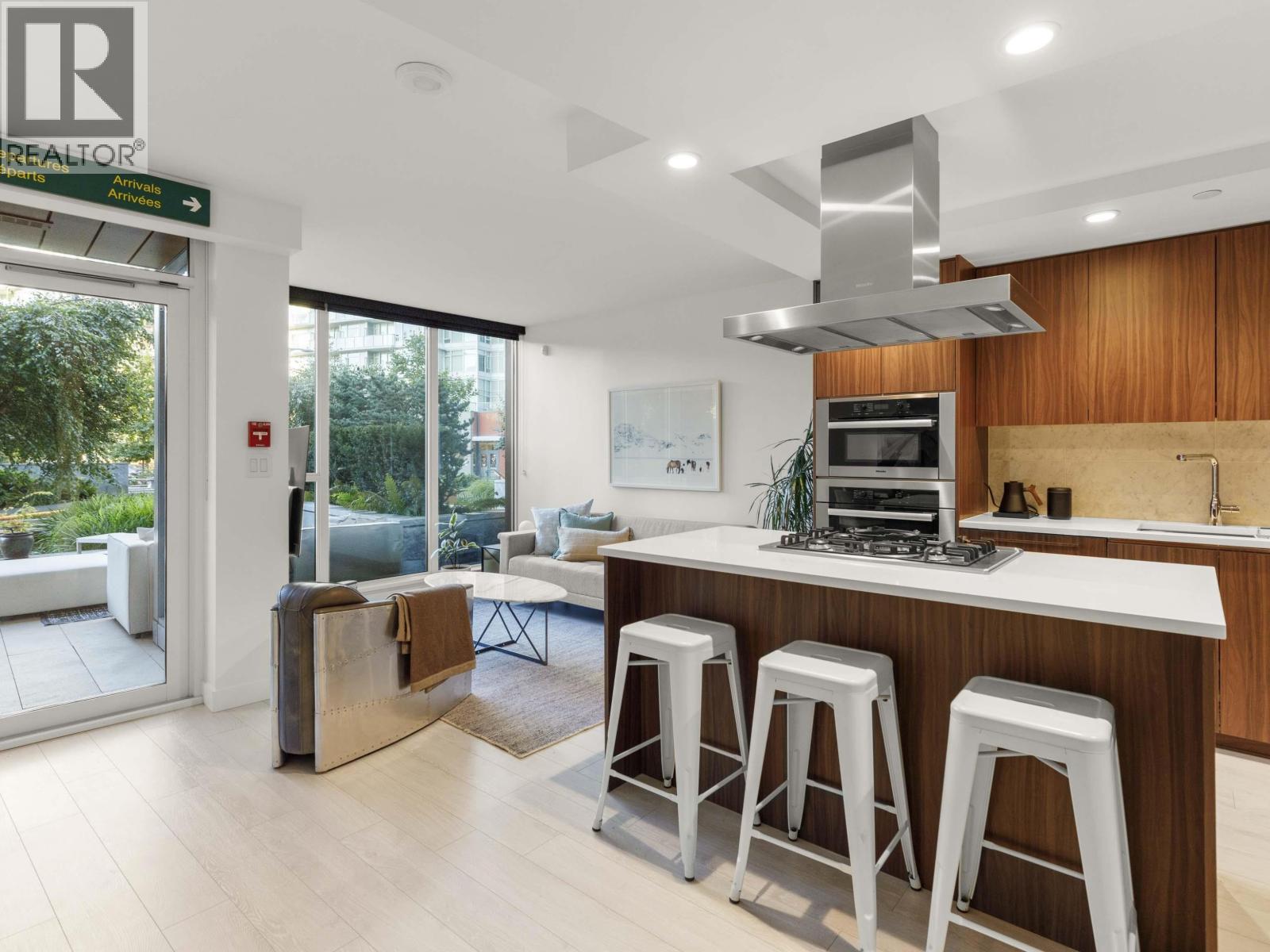 1755 Columbia Street, Vancouver, British Columbia  V5Y 0N3 - Photo 4 - R3053179