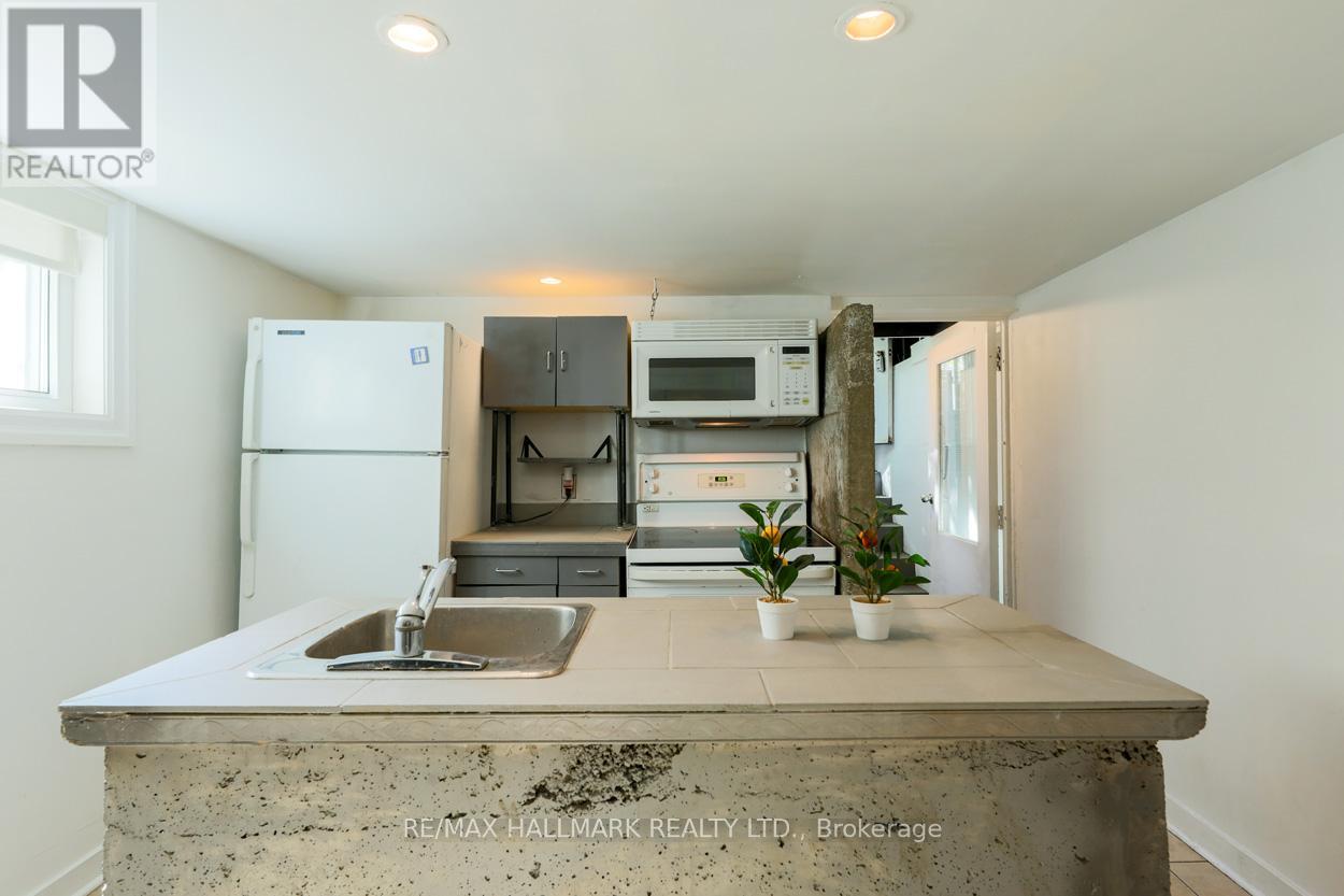 70 Carlaw Avenue, Toronto, Ontario  M4M 2R7 - Photo 28 - E12436387