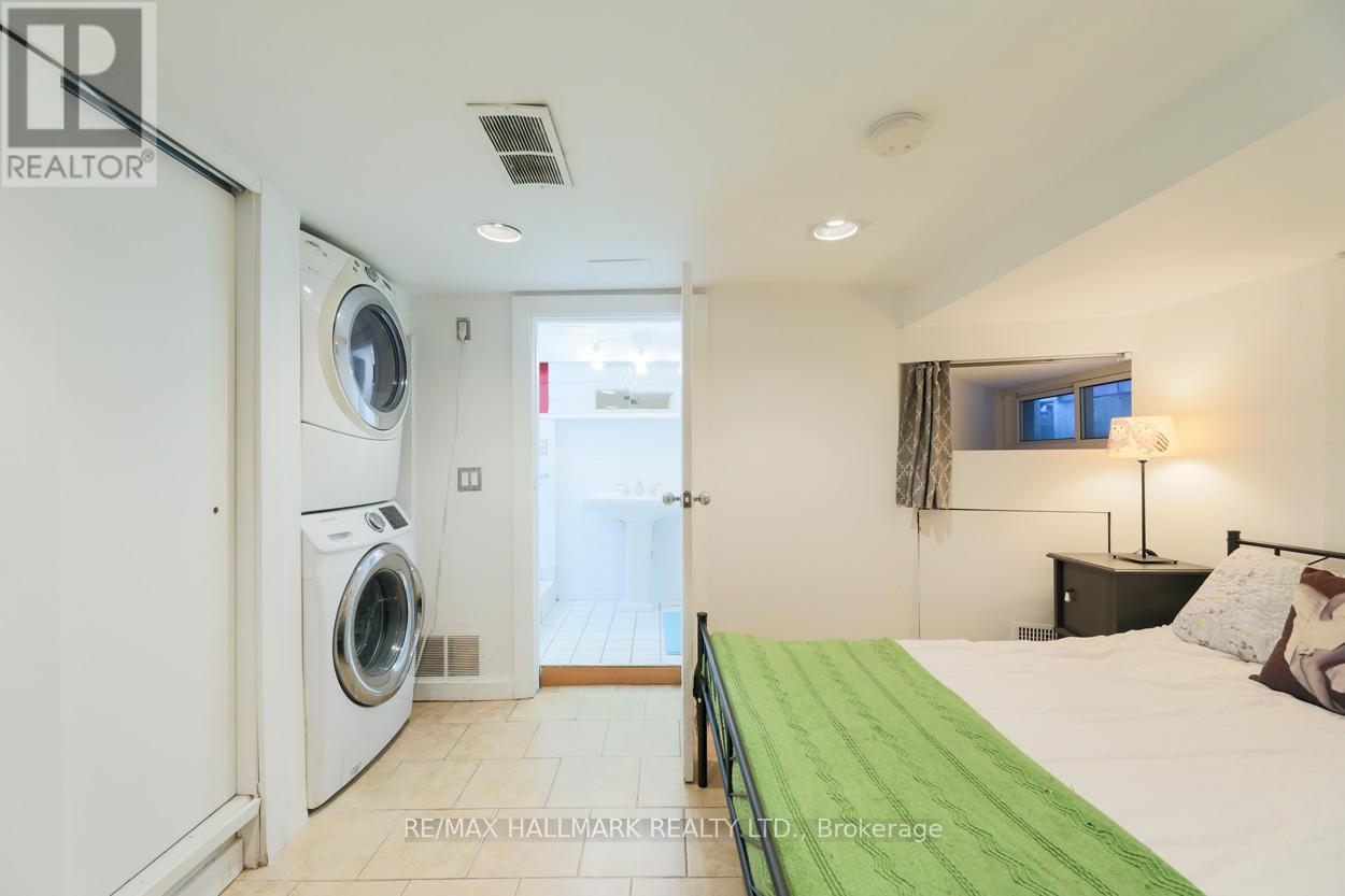 70 Carlaw Avenue, Toronto, Ontario  M4M 2R7 - Photo 34 - E12436387