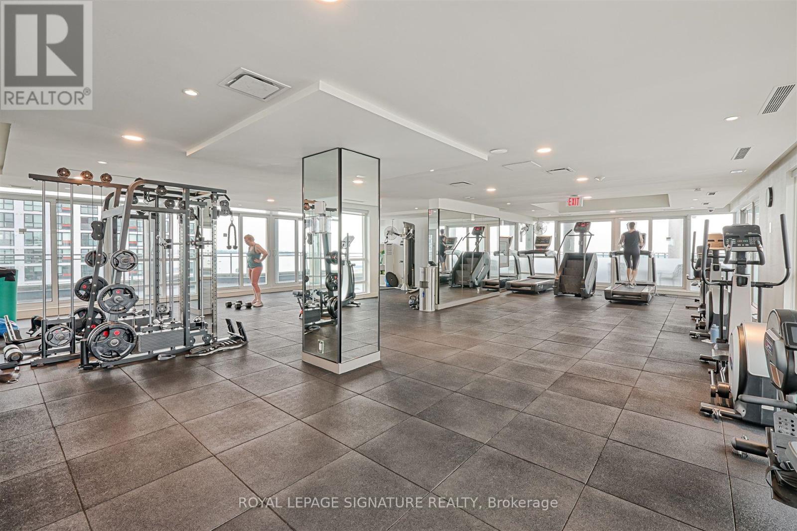 505 - 410 Queens Quay W, Toronto, Ontario  M5V 3T1 - Photo 17 - C12438658