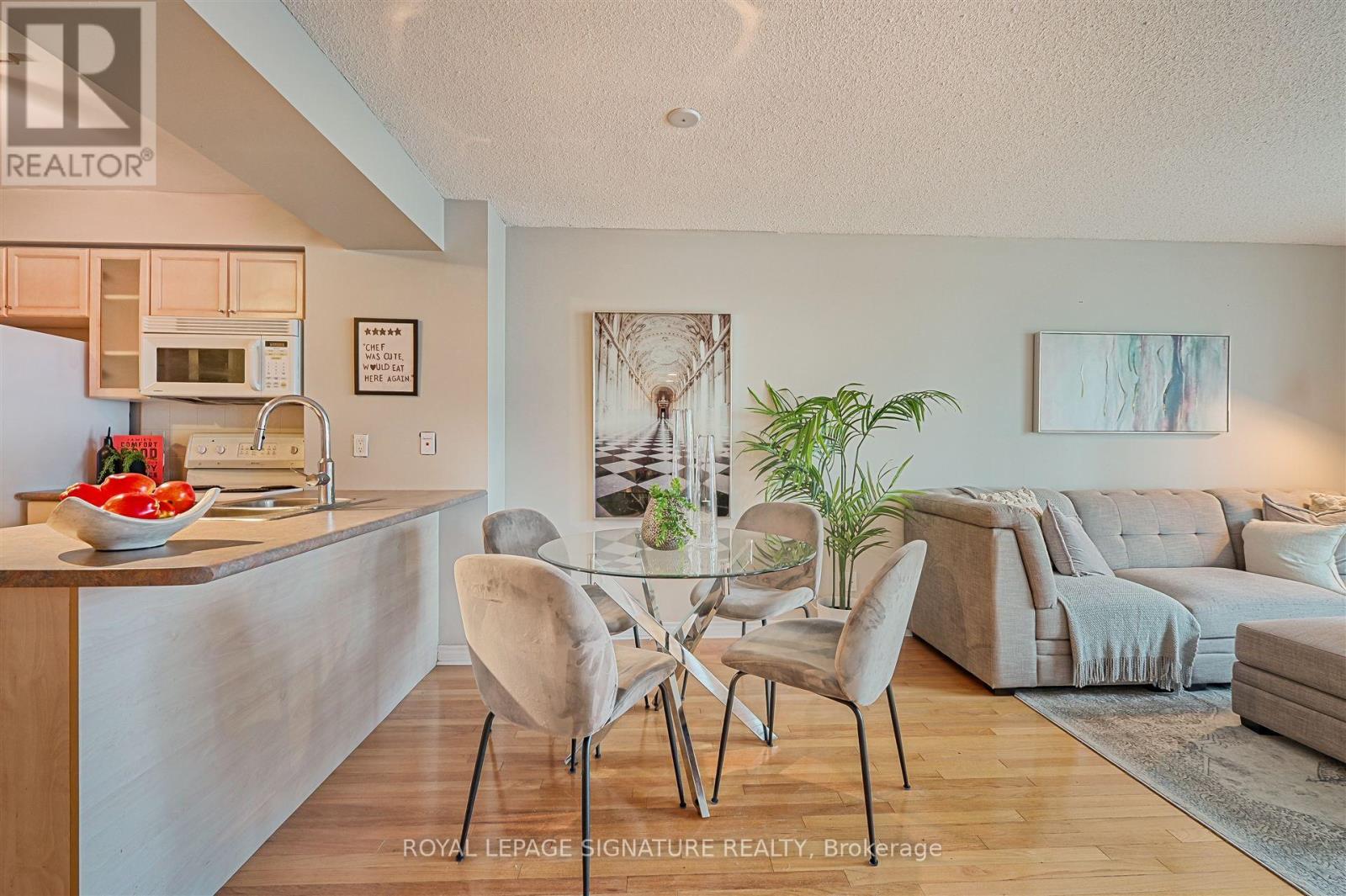 505 - 410 Queens Quay W, Toronto, Ontario  M5V 3T1 - Photo 7 - C12438658