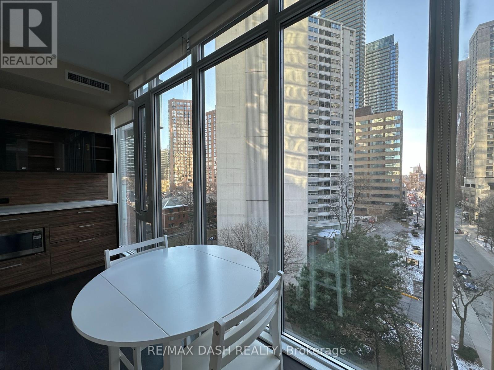 607 - 75 St Nicholas Street, Toronto, Ontario  M4Y 0A5 - Photo 3 - C12438679