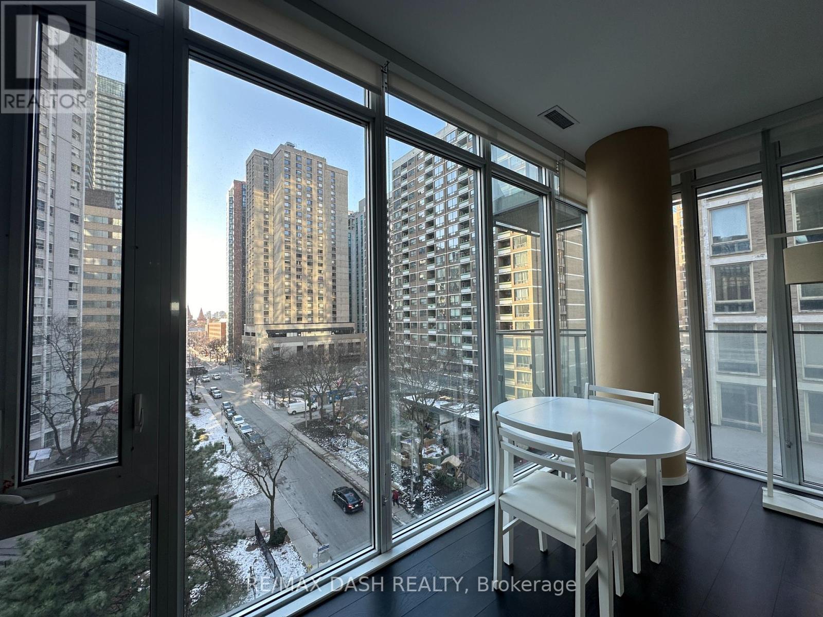 607 - 75 St Nicholas Street, Toronto, Ontario  M4Y 0A5 - Photo 4 - C12438679
