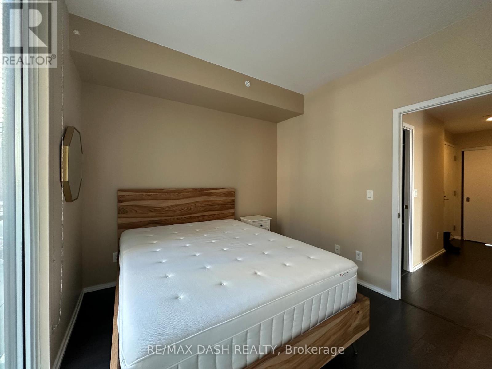 607 - 75 St Nicholas Street, Toronto, Ontario  M4Y 0A5 - Photo 9 - C12438679