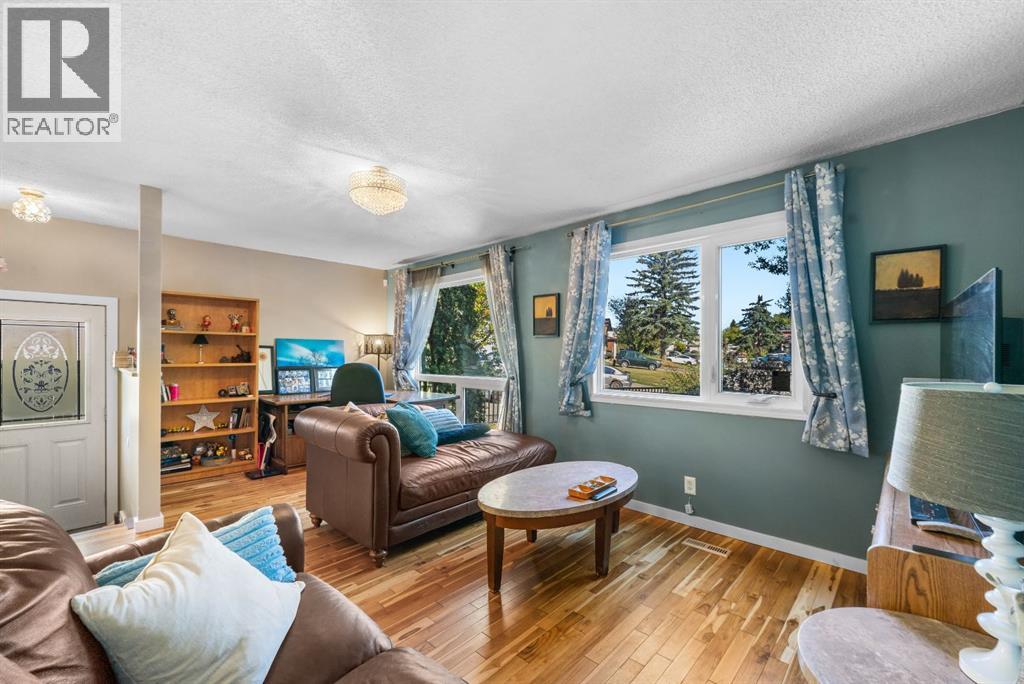 62 Fonda Crescent Se, Calgary, Alberta  T2A 5S6 - Photo 13 - A2259240