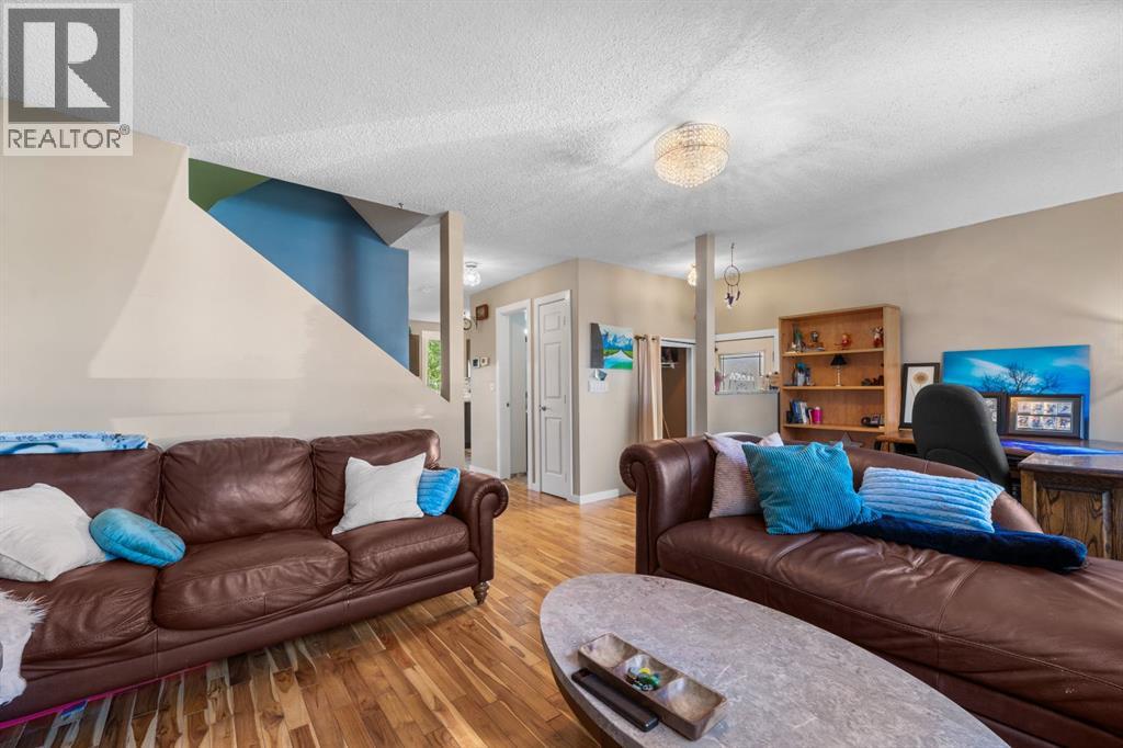 62 Fonda Crescent Se, Calgary, Alberta  T2A 5S6 - Photo 11 - A2259240