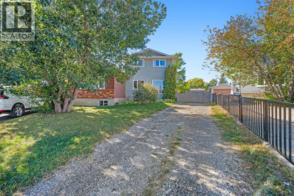 62 Fonda Crescent Se, Calgary, Alberta  T2A 5S6 - Photo 2 - A2259240