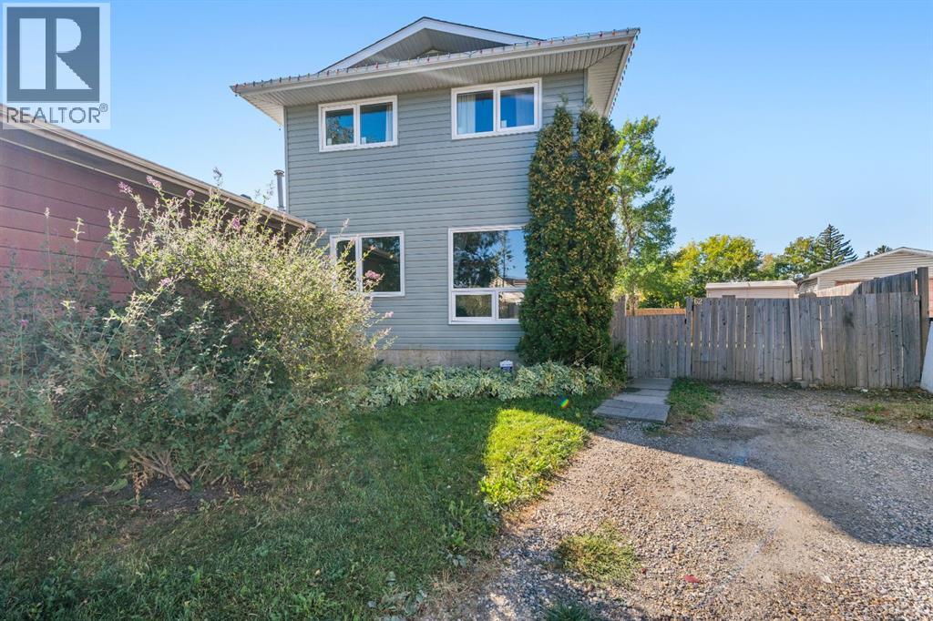 62 Fonda Crescent Se, Calgary, Alberta  T2A 5S6 - Photo 1 - A2259240