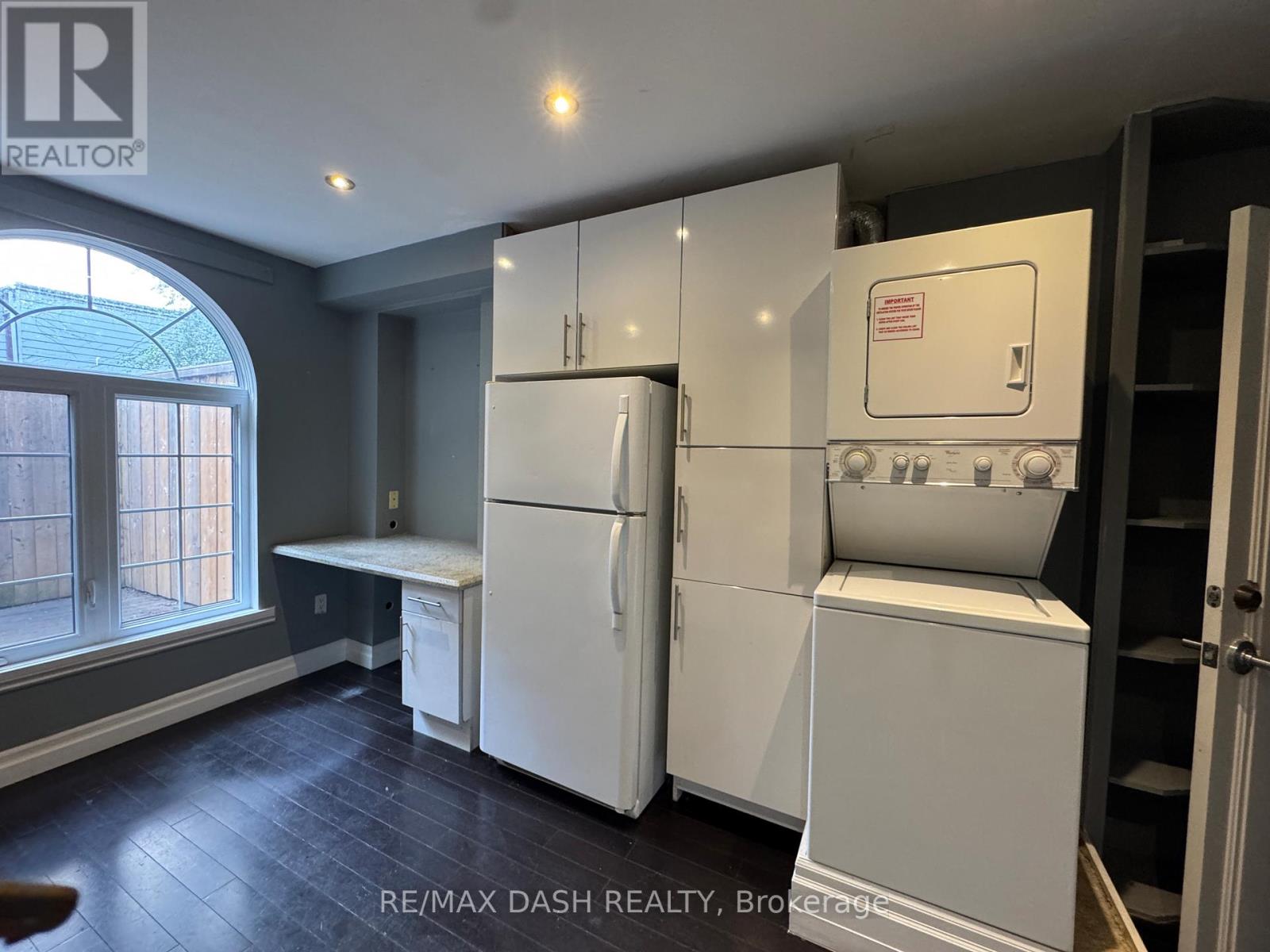 Main Fl - 1531 Queen Street E, Toronto, Ontario  M4L 1E5 - Photo 2 - E12438619