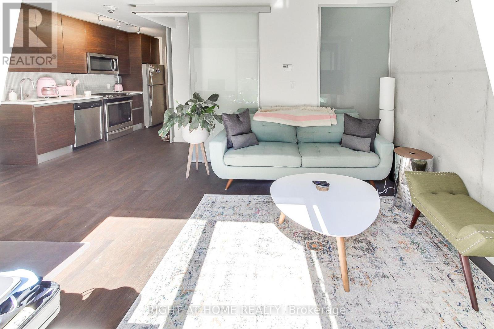 206 - 246 Logan Avenue, Toronto, Ontario  M4M 0E9 - Photo 14 - E12438648