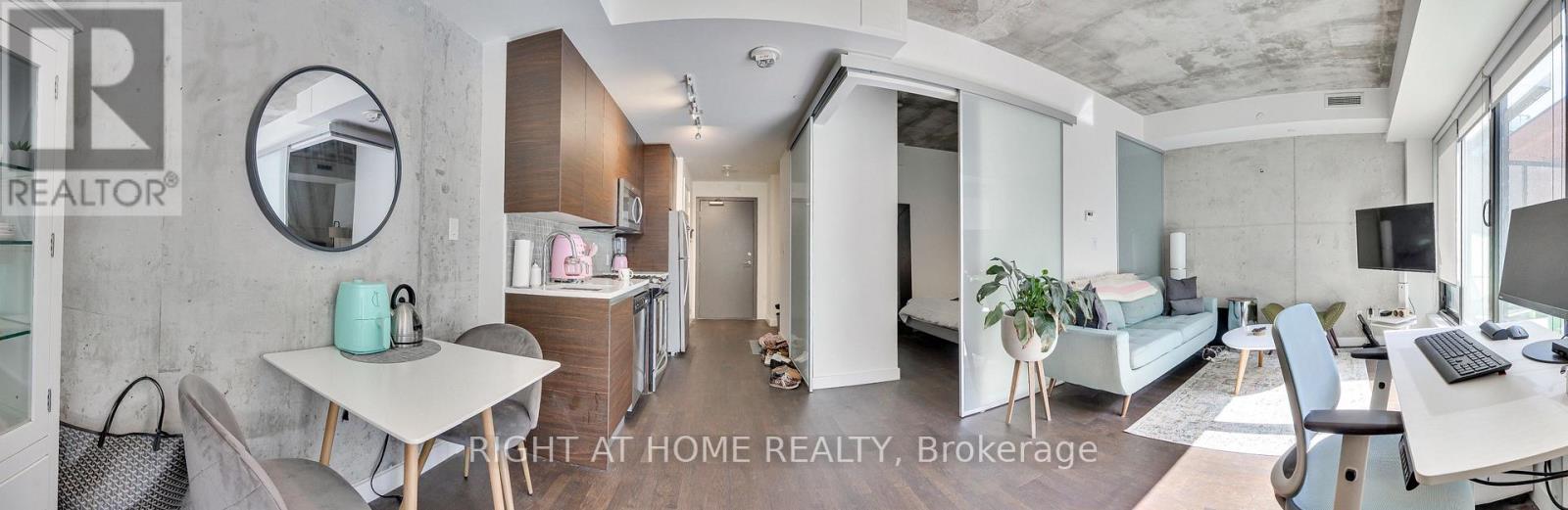 206 - 246 Logan Avenue, Toronto, Ontario  M4M 0E9 - Photo 19 - E12438648