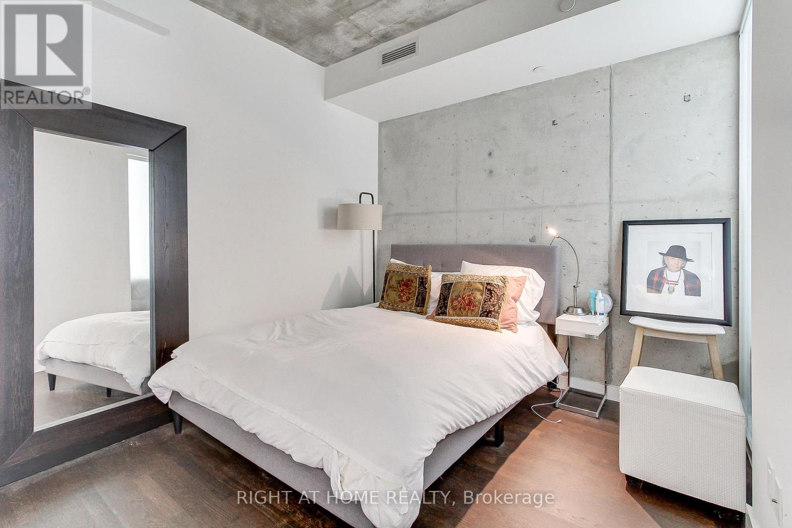 206 - 246 Logan Avenue, Toronto, Ontario  M4M 0E9 - Photo 21 - E12438648