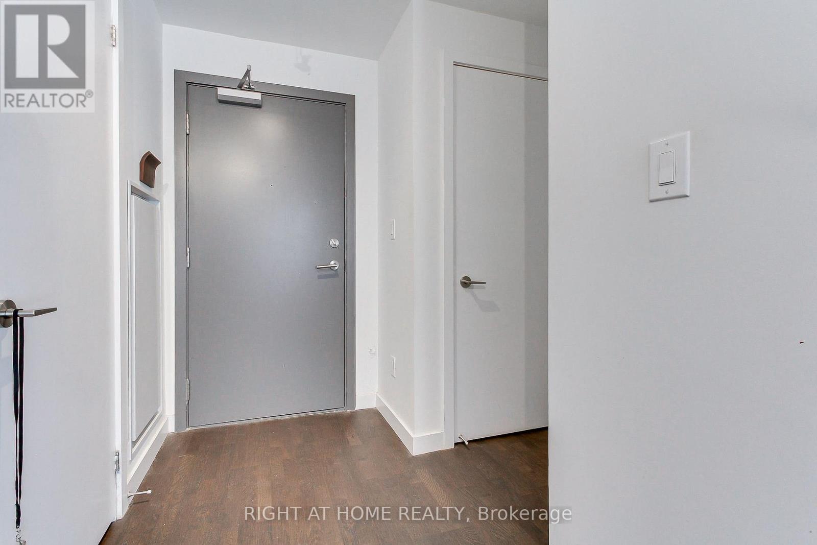 206 - 246 Logan Avenue, Toronto, Ontario  M4M 0E9 - Photo 7 - E12438648