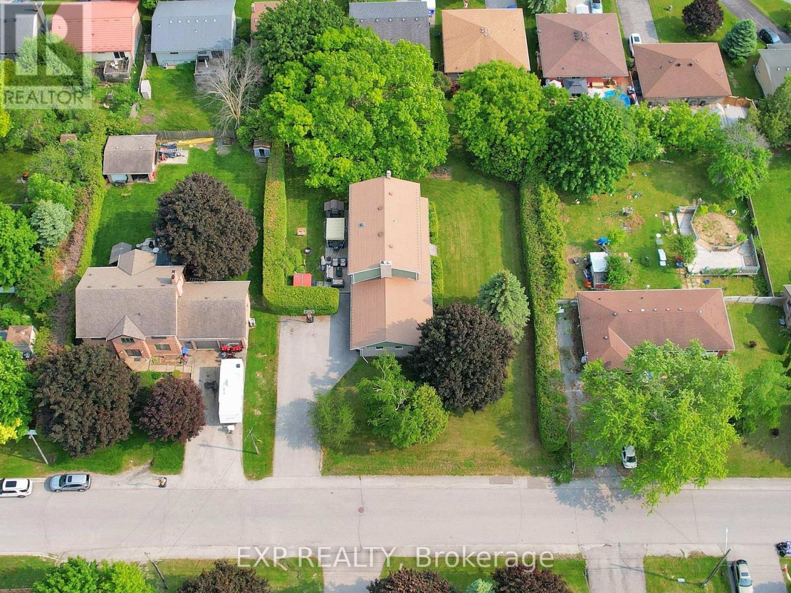 31 Henry Street, Georgina, Ontario  L4P 2L5 - Photo 45 - N12438670