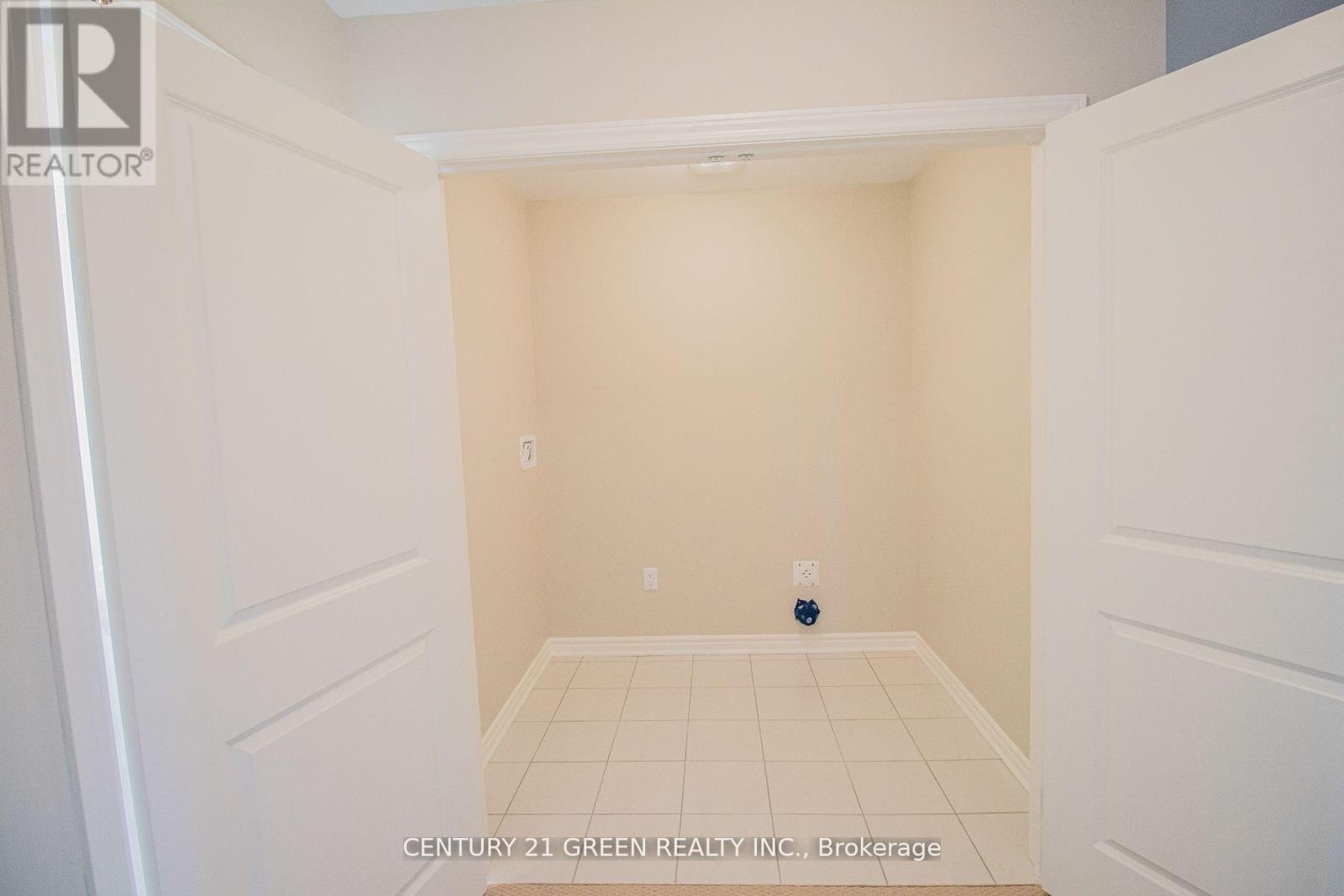 274 Springfield Crescent, Clearview, Ontario  L0M 1S0 - Photo 35 - S12438674