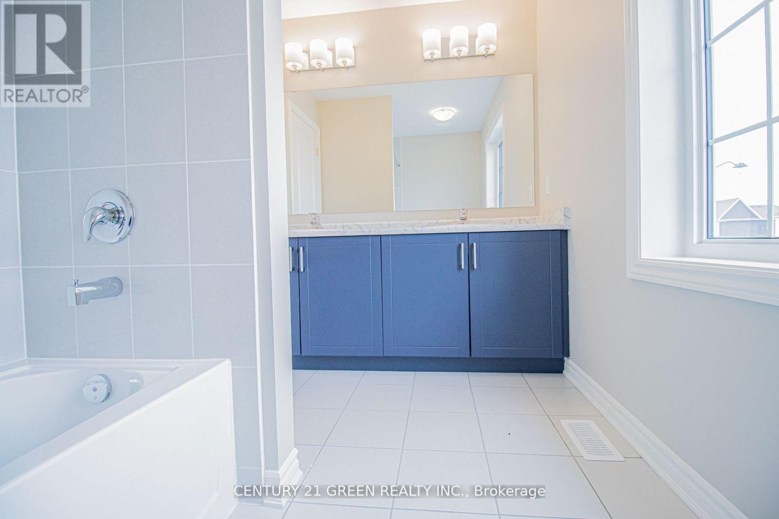 274 Springfield Crescent, Clearview, Ontario  L0M 1S0 - Photo 40 - S12438674