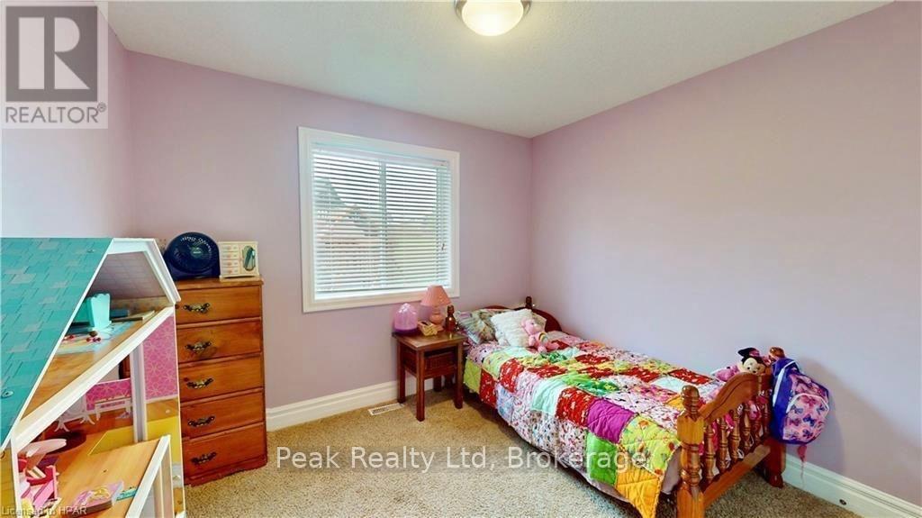286 Sunset Drive, West Perth, Ontario  N0K 1N0 - Photo 15 - X12438696