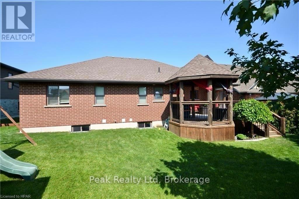 286 Sunset Drive, West Perth, Ontario  N0K 1N0 - Photo 30 - X12438696