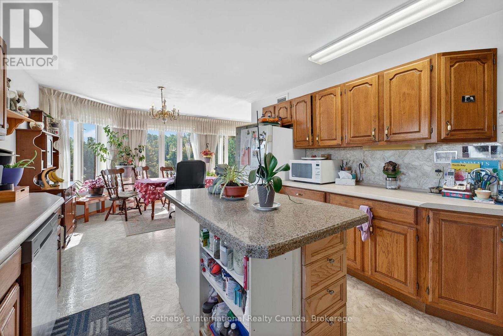 122 Mcfadden Line, Powassan, Ontario  P0H 2L0 - Photo 13 - X12438723