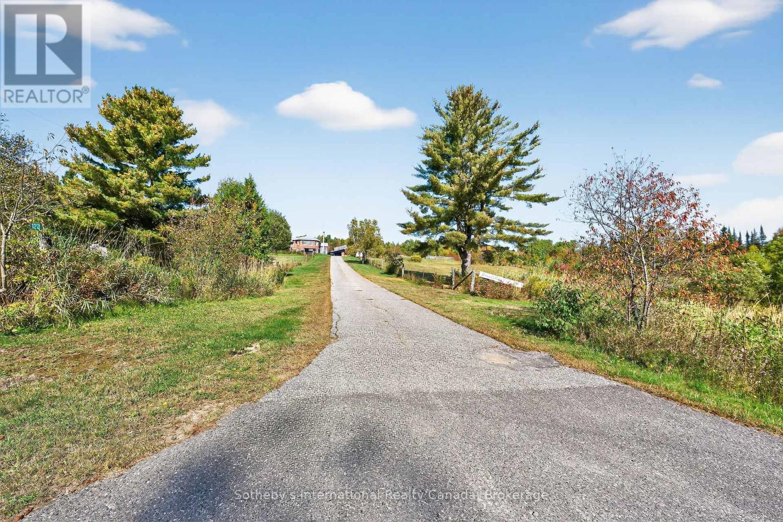 122 Mcfadden Line, Powassan, Ontario  P0H 2L0 - Photo 3 - X12438723