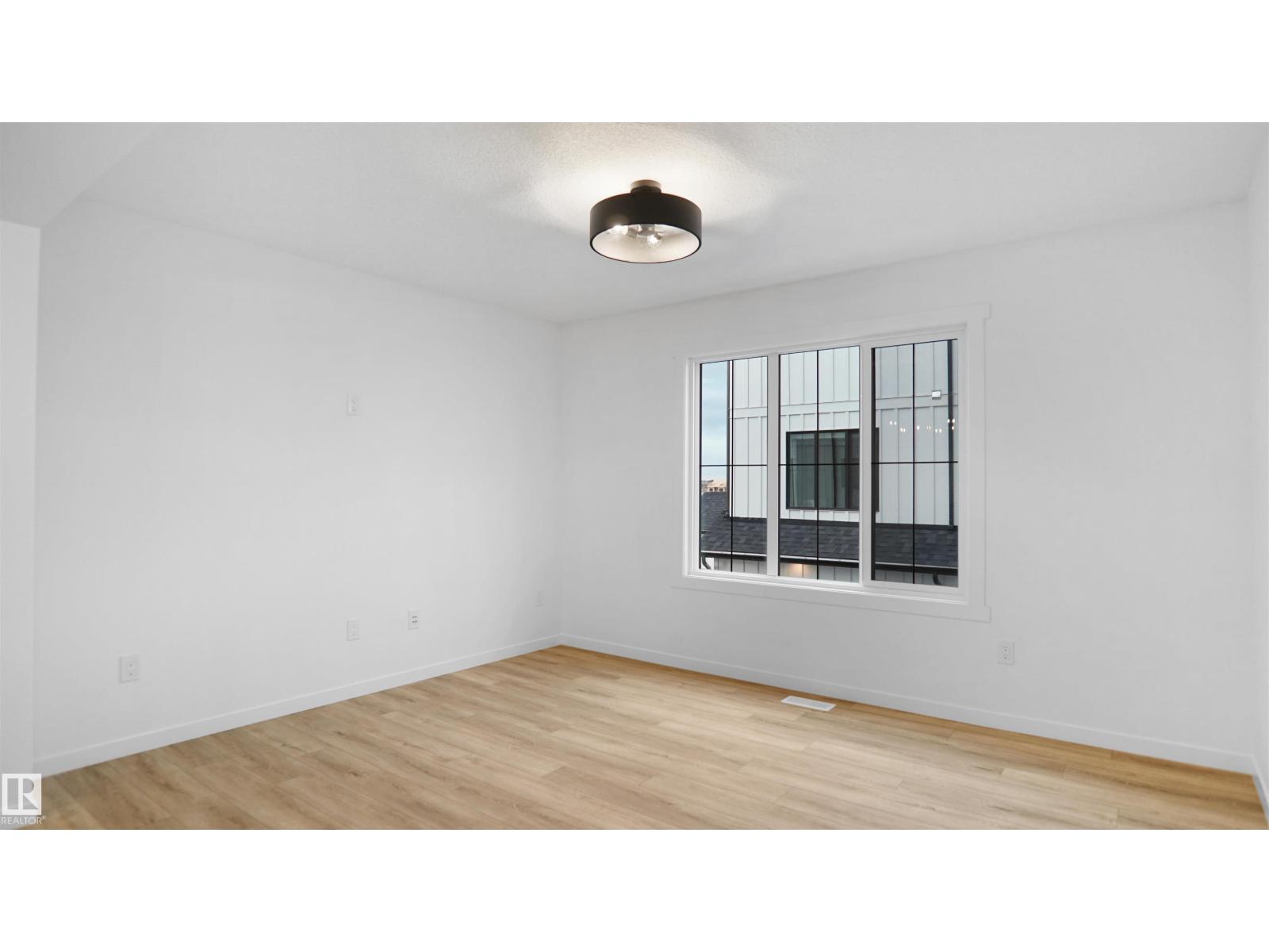 #19 29 Airport Rd Nw, Edmonton, Alberta  T5G 2P9 - Photo 6 - E4434268