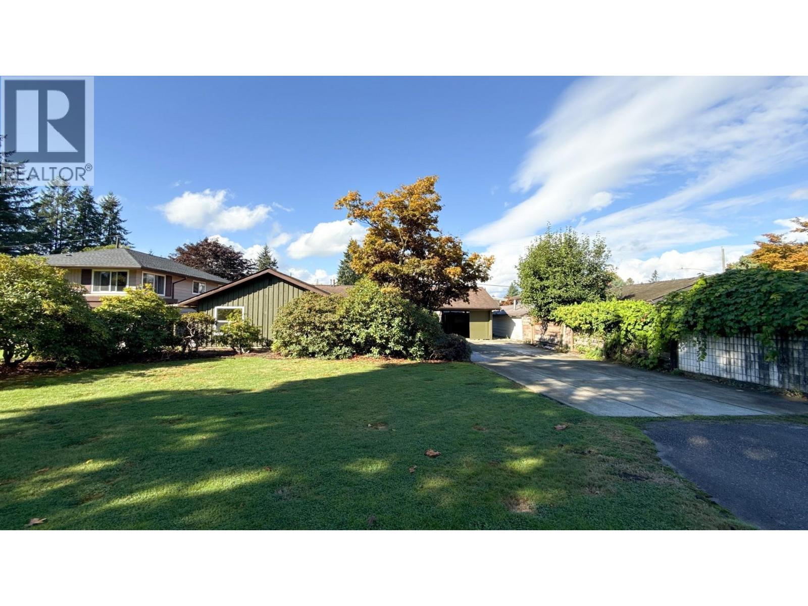 11879 220 Street, Maple Ridge, British Columbia  V2X 5P9 - Photo 1 - R3053013