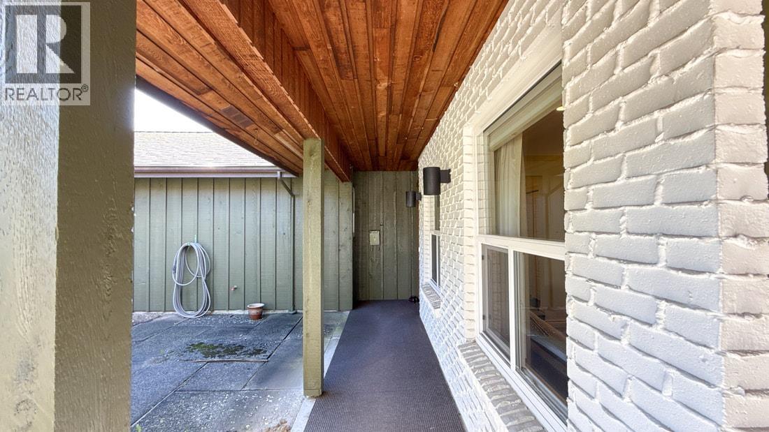 11879 220 Street, Maple Ridge, British Columbia  V2X 5P9 - Photo 5 - R3053013
