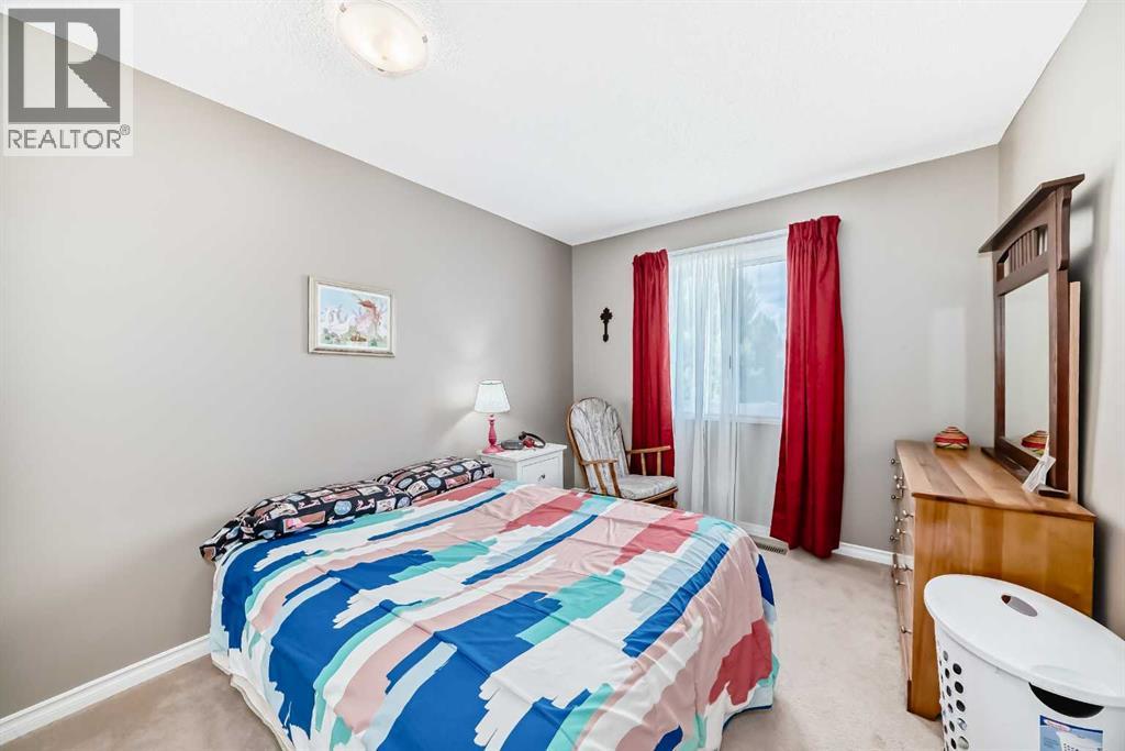 13 Riverview Circle, Cochrane, Alberta  T4C 1K2 - Photo 37 - A2250772