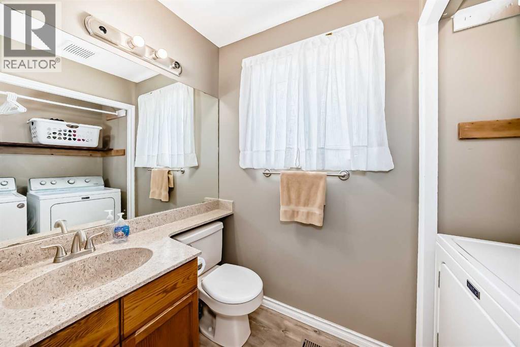 13 Riverview Circle, Cochrane, Alberta  T4C 1K2 - Photo 27 - A2250772