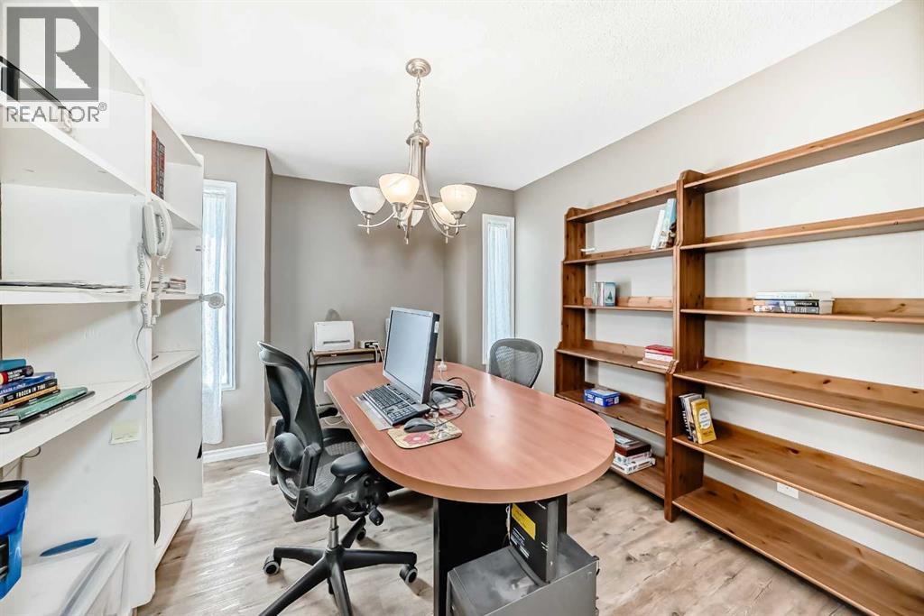 13 Riverview Circle, Cochrane, Alberta  T4C 1K2 - Photo 24 - A2250772