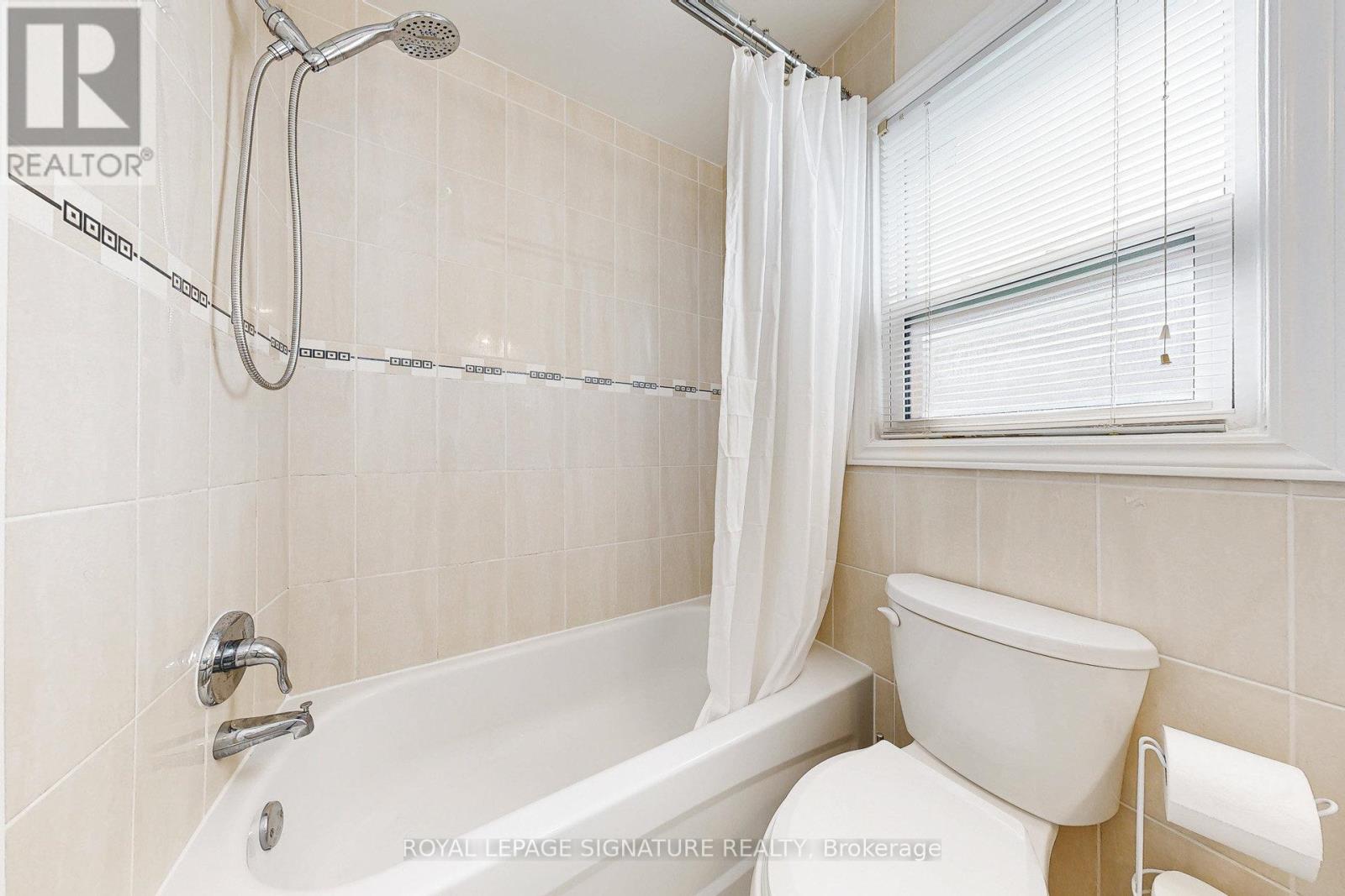 45 Caronport Crescent, Toronto, Ontario  M3A 1H2 - Photo 30 - C12437571