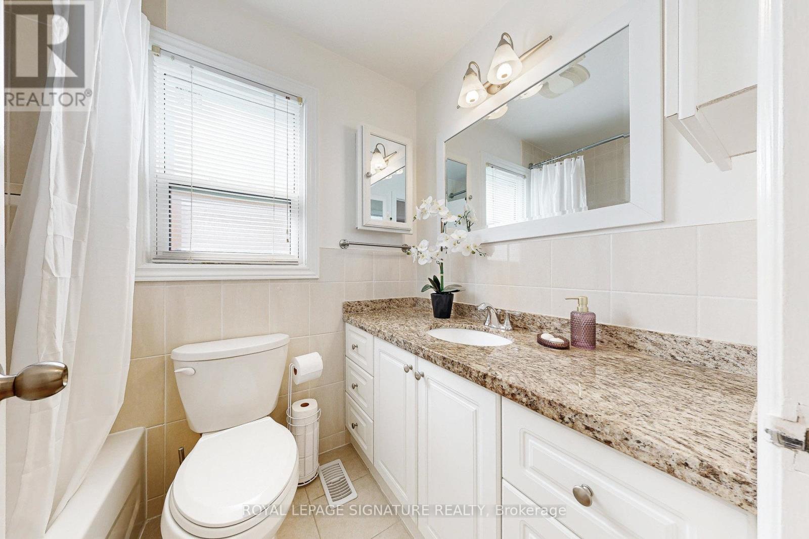 45 Caronport Crescent, Toronto, Ontario  M3A 1H2 - Photo 29 - C12437571
