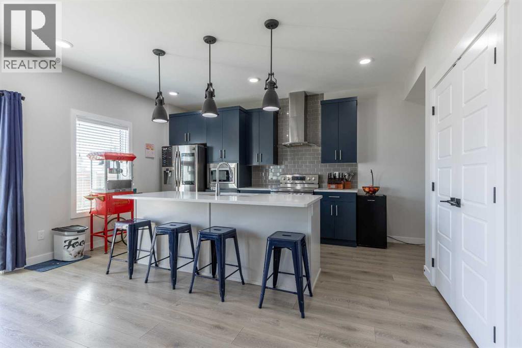 Property at 1366 Pacific Circle W image 4