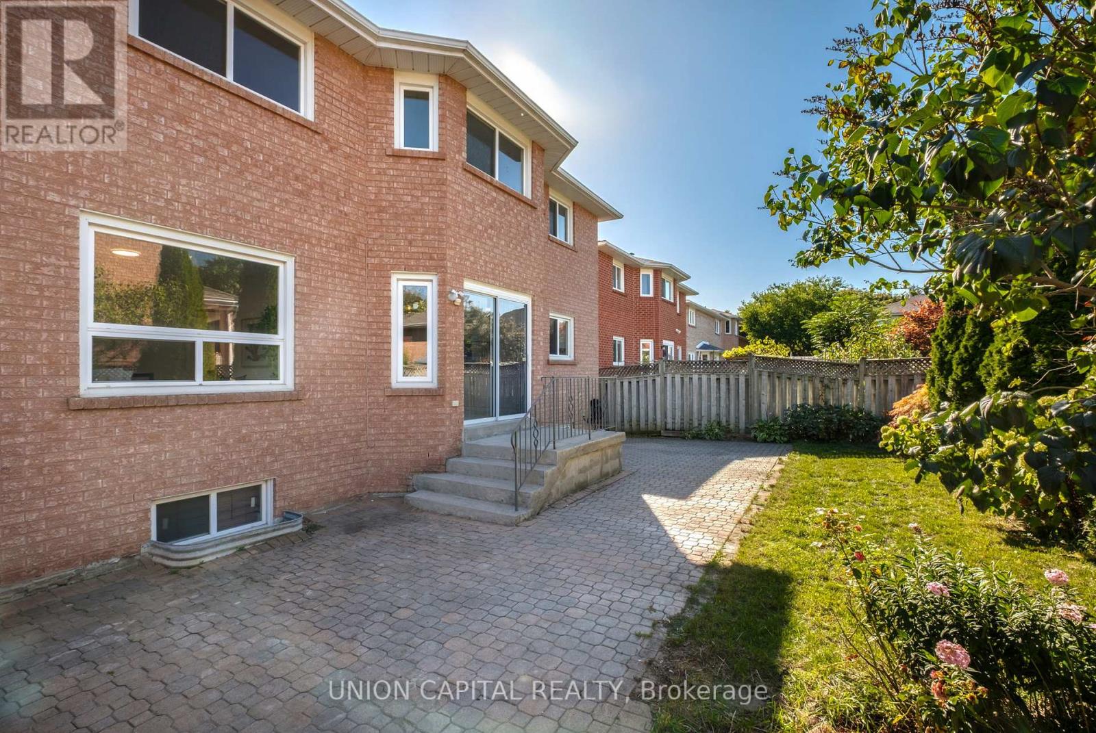58 Horizon Court, Richmond Hill, Ontario  L4B 3E8 - Photo 42 - N12435540
