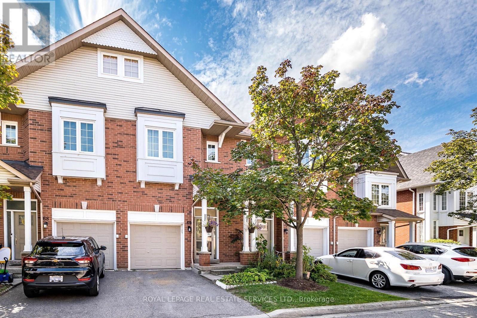69 - 1588 South Parade Court, Mississauga, Ontario  L5M 6E7 - Photo 2 - W12401469