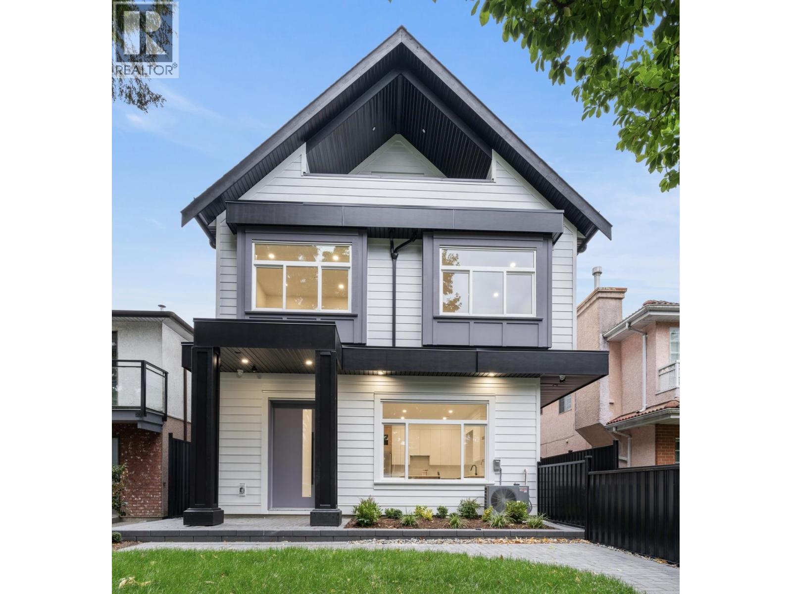 5873 Culloden Street, Vancouver, British Columbia  V5W 3S1 - Photo 1 - R3053445
