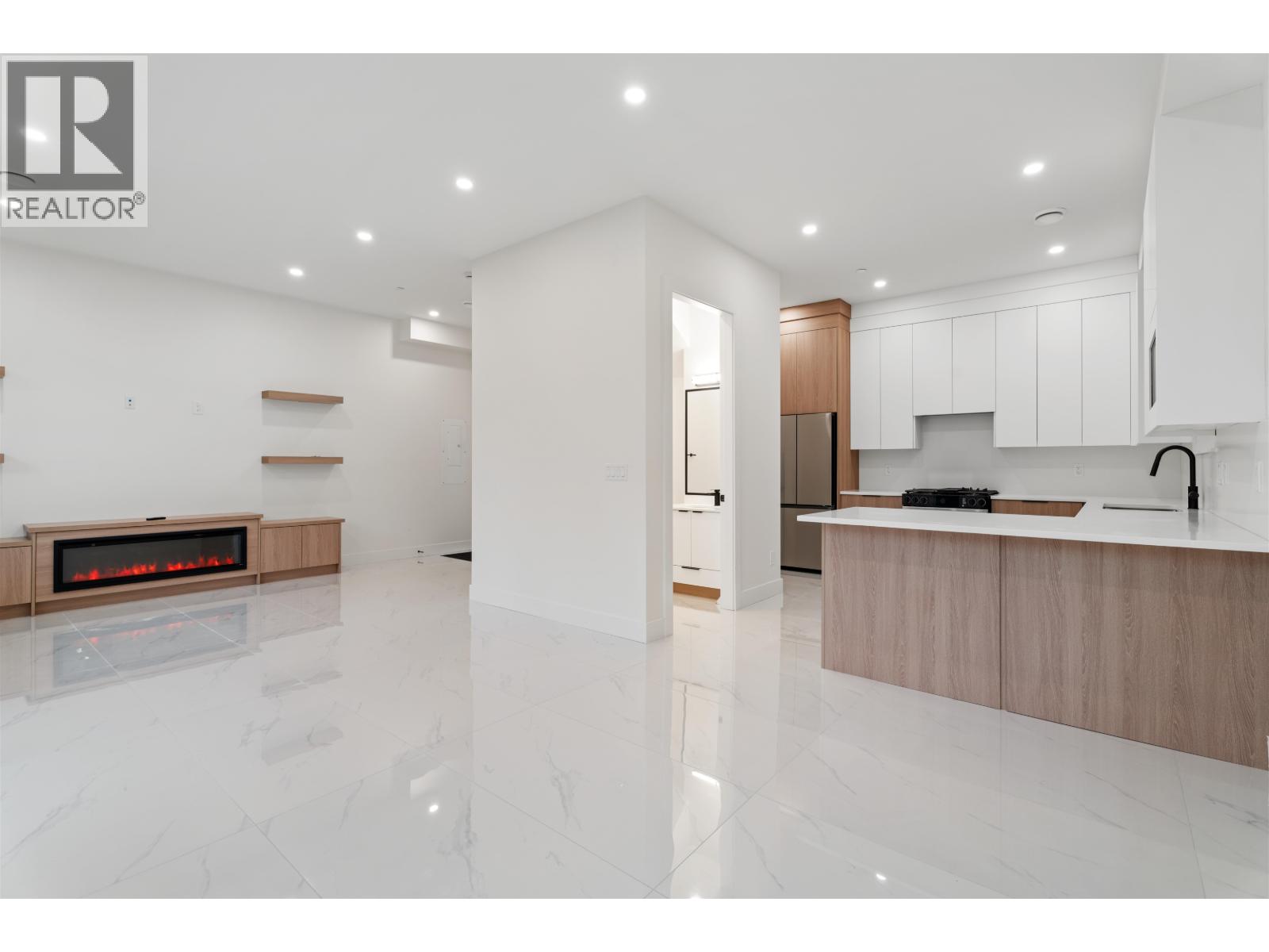 5873 Culloden Street, Vancouver, British Columbia  V5W 3S1 - Photo 3 - R3053445