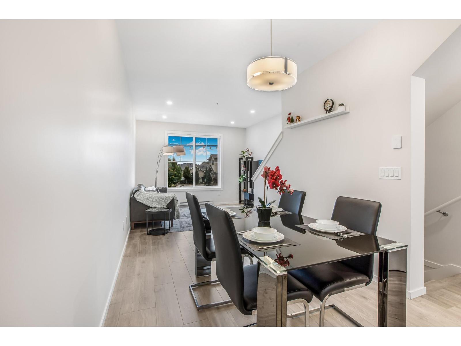 27 7919 204b Street, Langley, British Columbia  V2Y 3T7 - Photo 4 - R3054078
