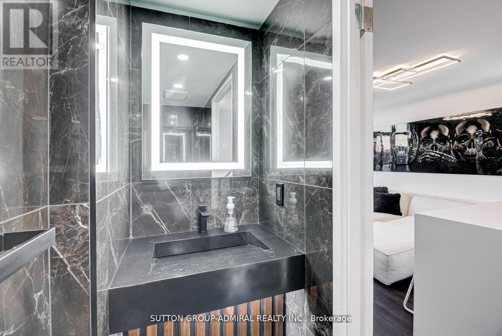 527 - 200 Manitoba Street, Toronto, Ontario  M8Y 3Y9 - Photo 10 - W12438631