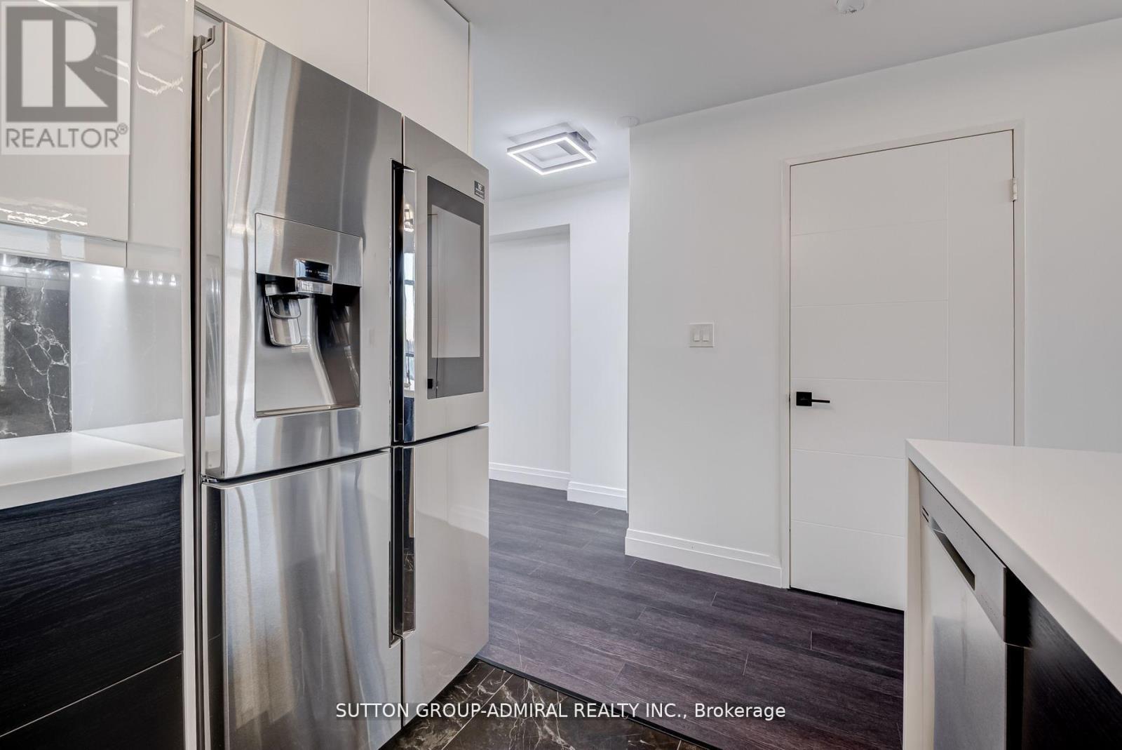 527 - 200 Manitoba Street, Toronto, Ontario  M8Y 3Y9 - Photo 8 - W12438631