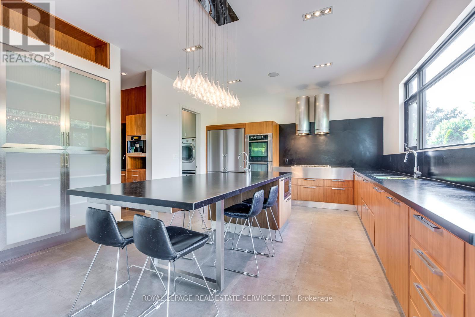 367 Stanfield Drive, Oakville, Ontario  L6L 3P7 - Photo 14 - W12438632
