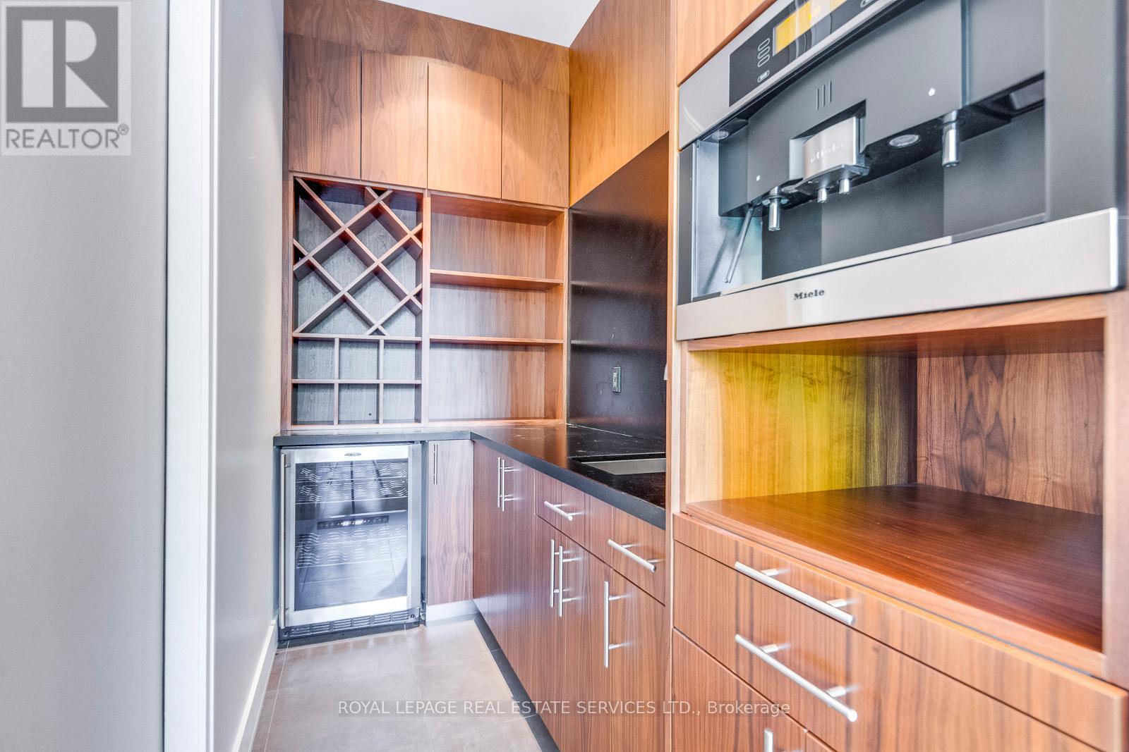 367 Stanfield Drive, Oakville, Ontario  L6L 3P7 - Photo 19 - W12438632