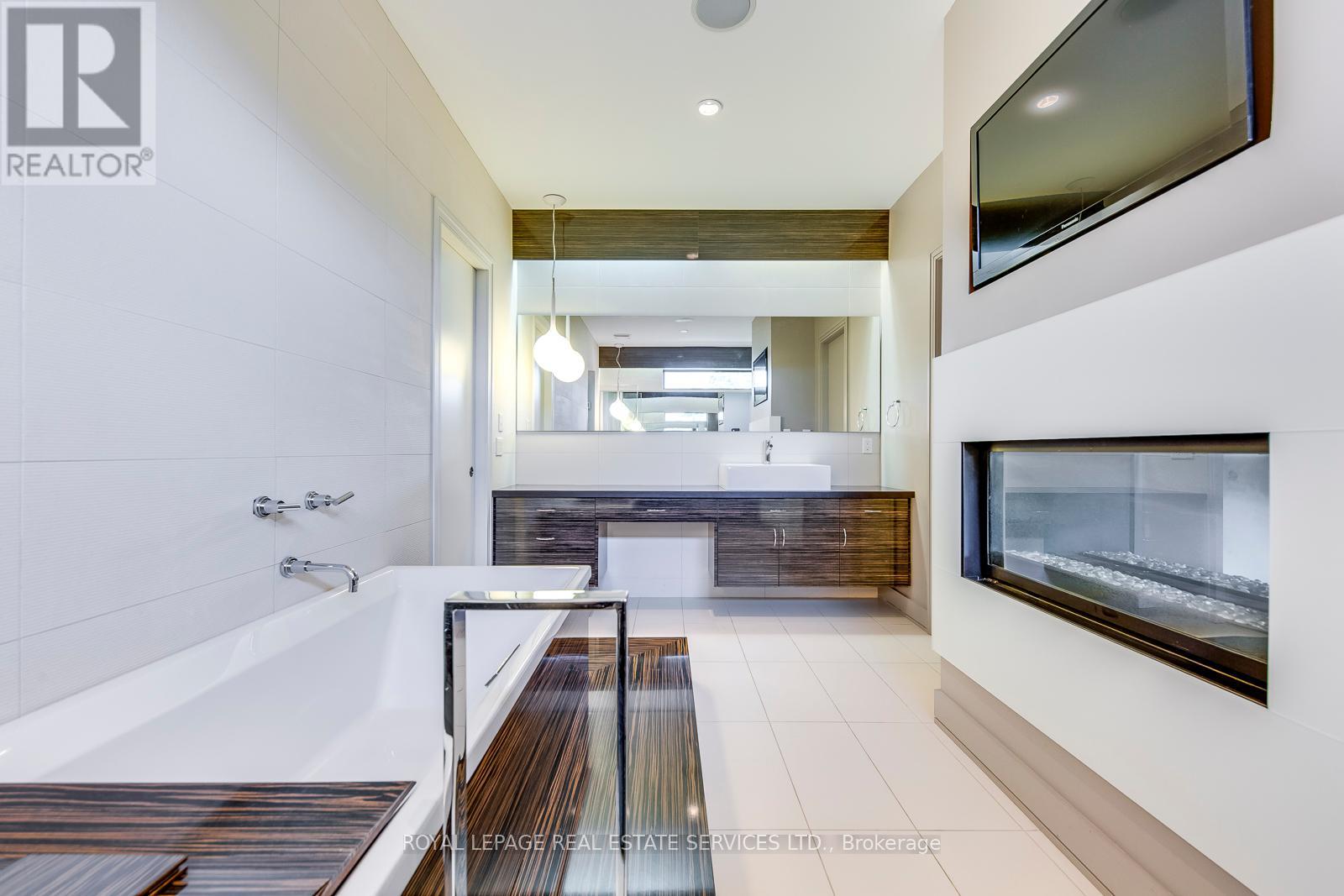 367 Stanfield Drive, Oakville, Ontario  L6L 3P7 - Photo 39 - W12438632
