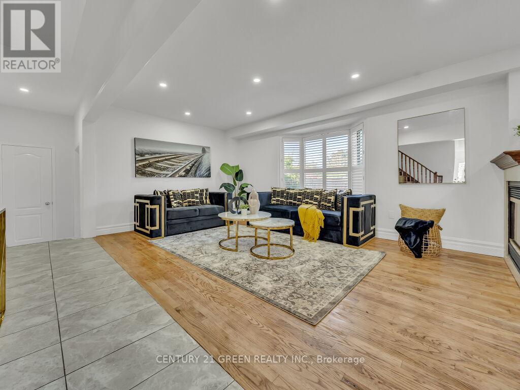 51 Jack Rabbit Crescent, Brampton, Ontario  L6R 2E4 - Photo 14 - W12438643