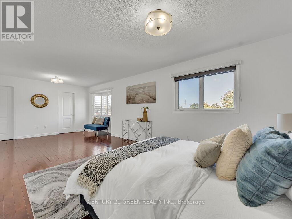 51 Jack Rabbit Crescent, Brampton, Ontario  L6R 2E4 - Photo 25 - W12438643