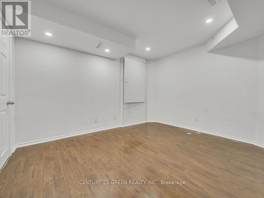 51 Jack Rabbit Crescent, Brampton, Ontario  L6R 2E4 - Photo 36 - W12438643