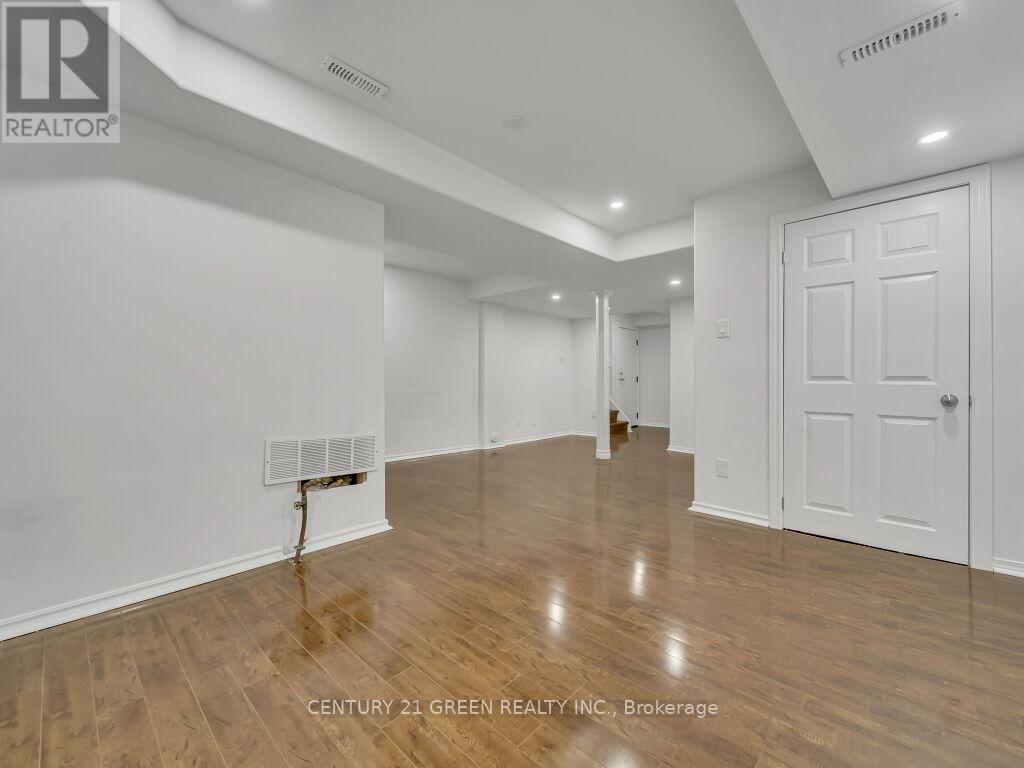 51 Jack Rabbit Crescent, Brampton, Ontario  L6R 2E4 - Photo 37 - W12438643