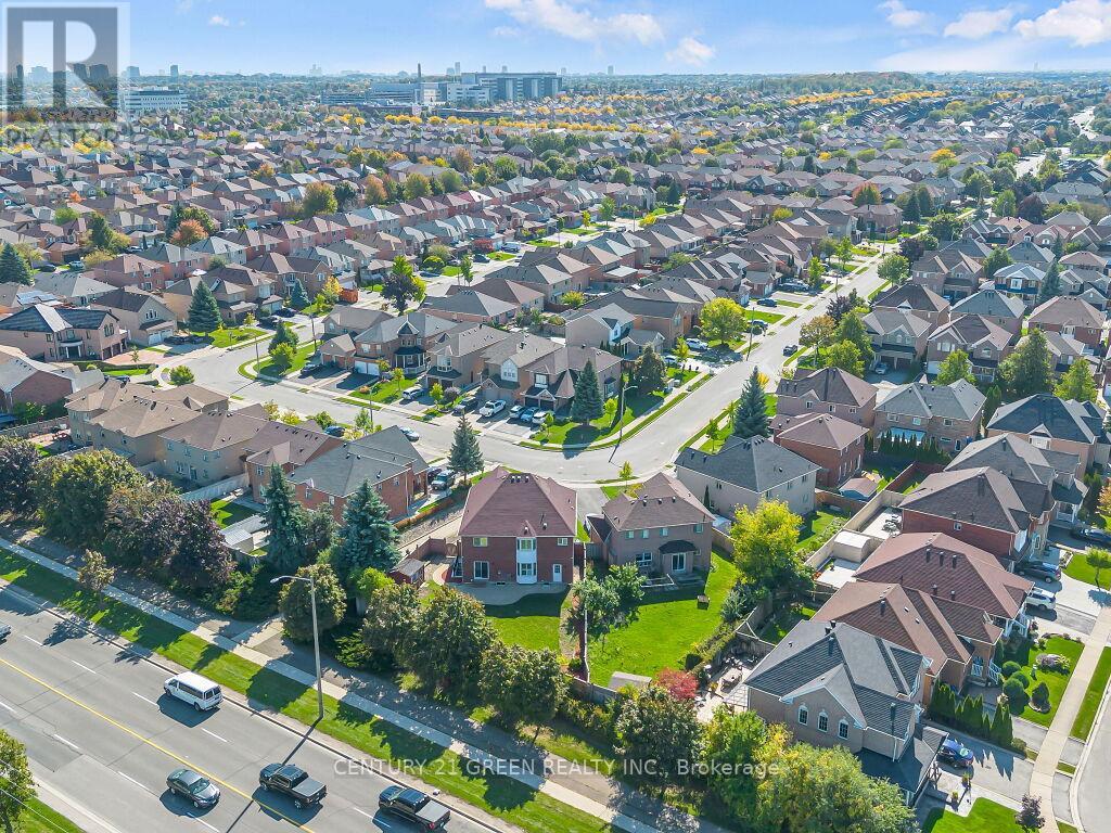 51 Jack Rabbit Crescent, Brampton, Ontario  L6R 2E4 - Photo 49 - W12438643
