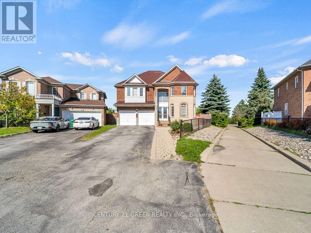 51 Jack Rabbit Crescent, Brampton, Ontario  L6R 2E4 - Photo 5 - W12438643